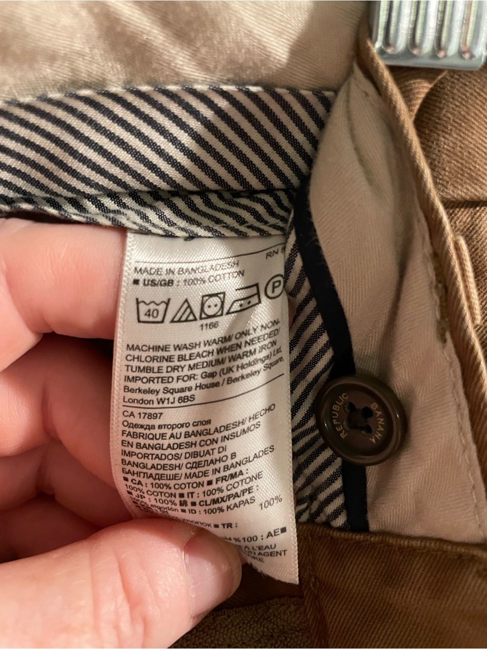 Banana Republic 30x32 Emerson Chino - Picture 3 of 7